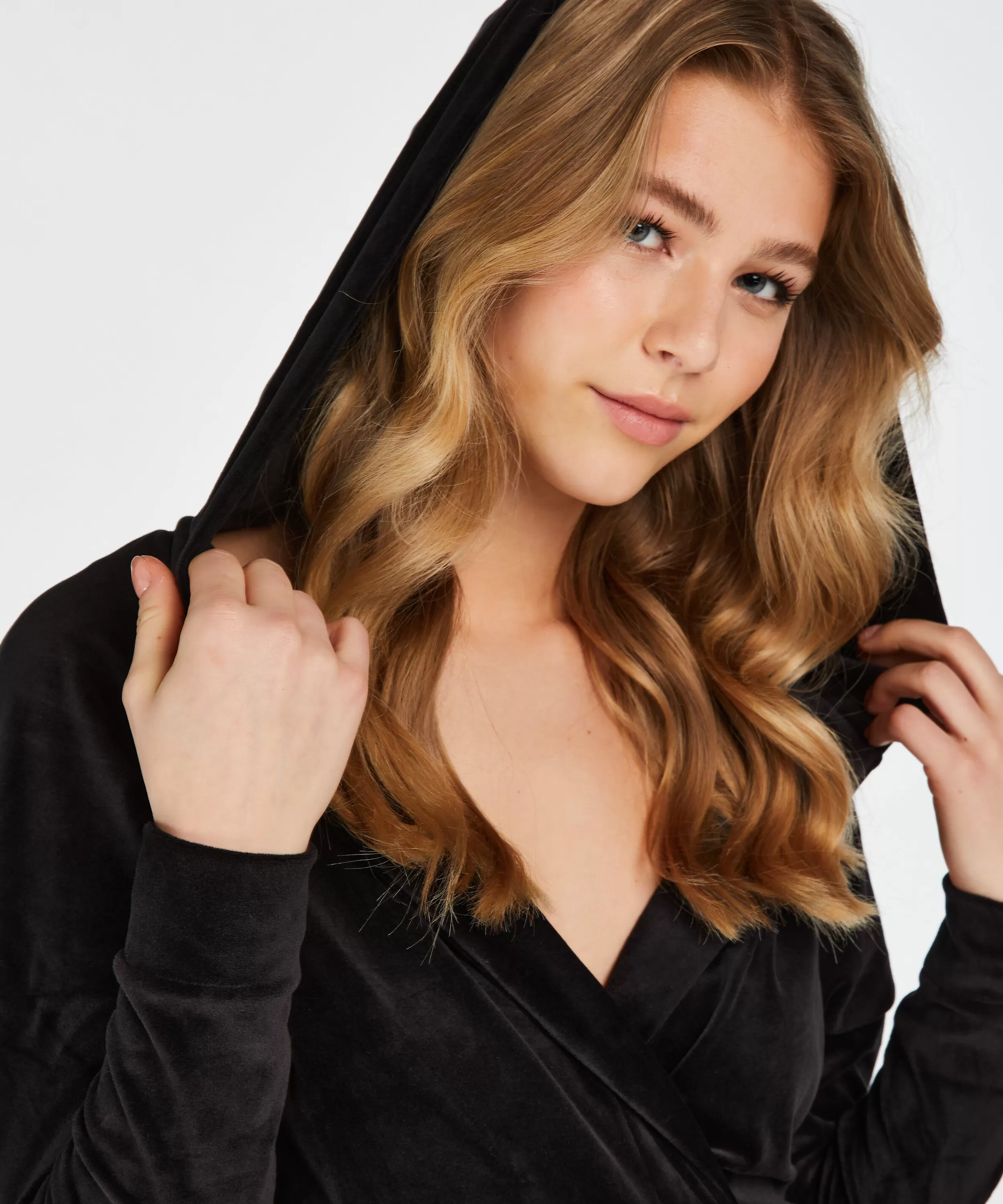 Hunkemöller Bademantel<Kurzer Bademantel Velours Schwarz